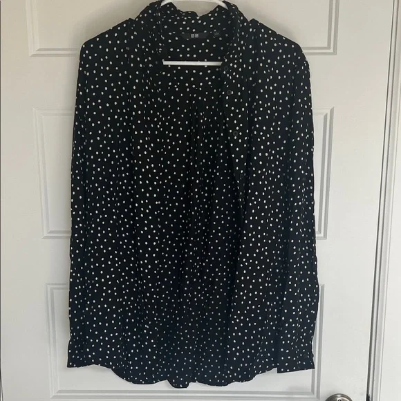 Uniqlo Rayon Blouse | Printed - Picture 4 of 11
